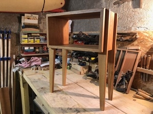 Guéridon à 4 pattes