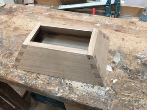 Arêtier queue d'aronde