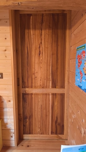 Portes en orme