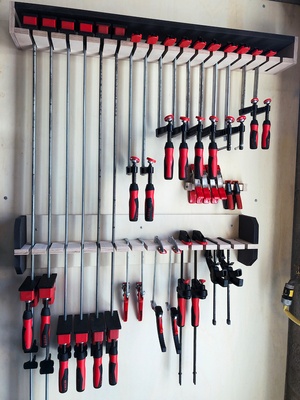 Un rack pour mes serre-joints.