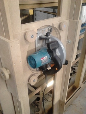 La scie a panneaux ...