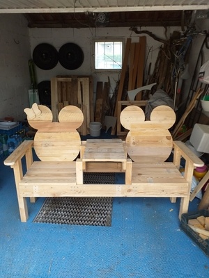 Banc tout en palettes