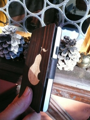 Protection cuir et bois pour mon smartphone