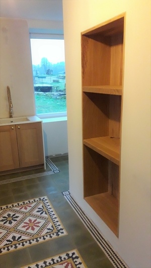 Étagère encastrée