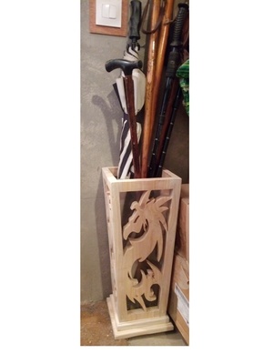 Porte parapluie, bâton de marche ,cannes, etc..