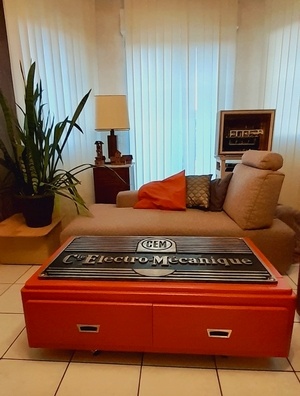 Table basse inspiration années 50...Hz