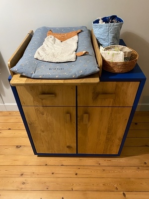 Commode à langer convertible en chêne et contre-plaqué