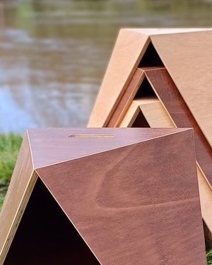 Tabourets octaèdriques