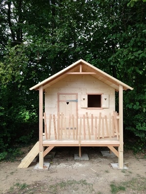 Une cabane pour les petites