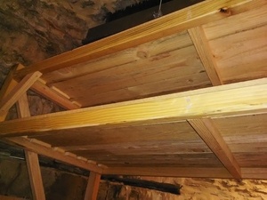 Étagère pou cave à tome