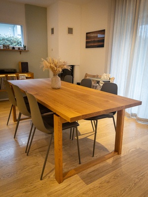 Table en chêne massif