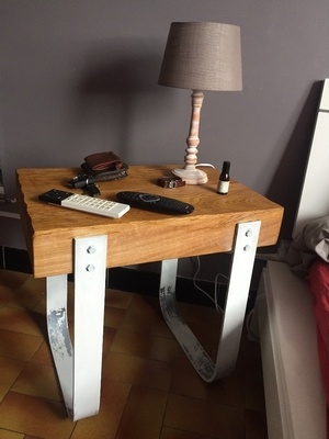 Table de chevet rustique