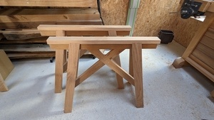 Une paire de tréteaux Cadet