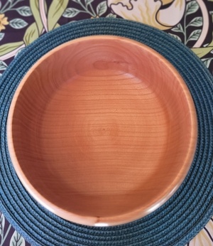 Tournage d'un bol en merisier