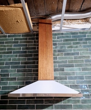 Masque évacuation extérieure hotte en bois de cèdre de récupération