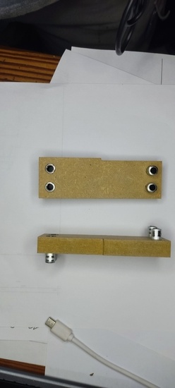 Réglage rapide de la règle de guidage de scie circulaire