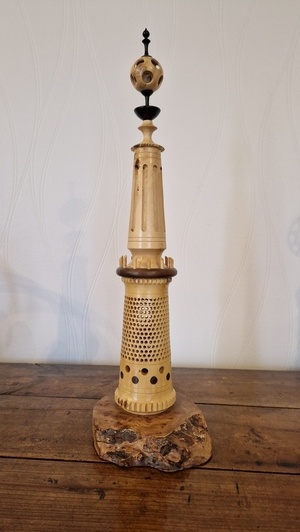 Un phare sur son récif...