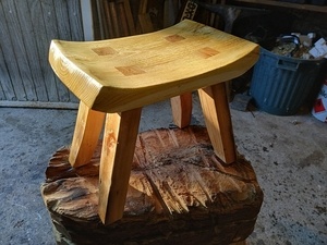 Petit tabouret d'accacia