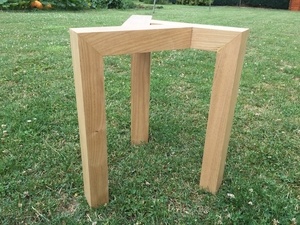 Tabouret en châtaignier