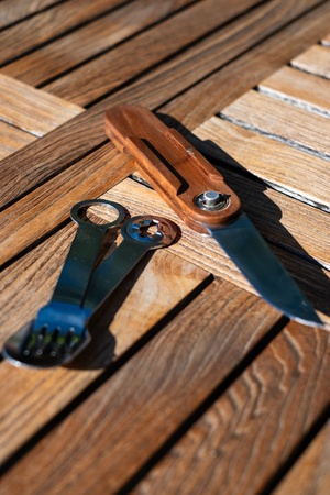 Manche de couteau de camping