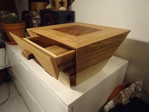 Boite à tiroirs en arétier