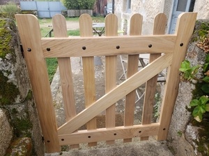 Portillon en châtaignier