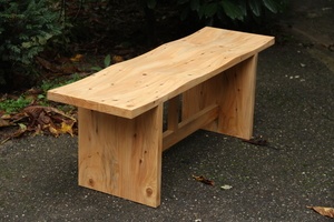 Banc en cèdre