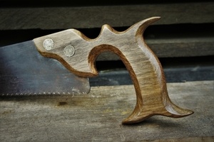 Nouvelle poignée de scie.