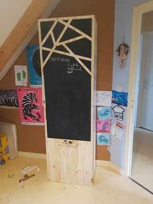 Petite armoire sans prétentions