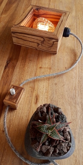 Lampe en Bois Serpent de Guyane