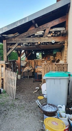 Petit auvent simple pour bois de chauffage ! (30 ans déjà)