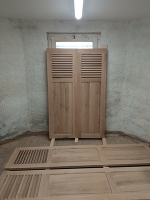 Volets à persiennes