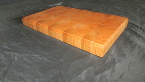 Ma première réalisation (planche à découper en chêne en bois de bout)