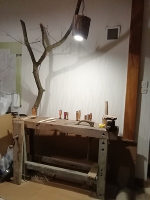 Établi dans la maison