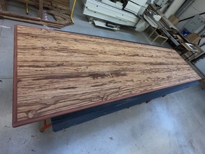 Table XXL bois serpent + balata