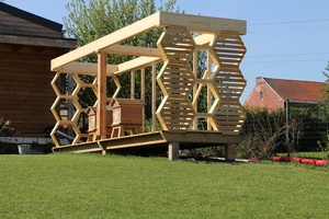 Rucher en alvéoles sur structure démontable à queue d'aronde