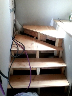 Quatre marches quart tournant