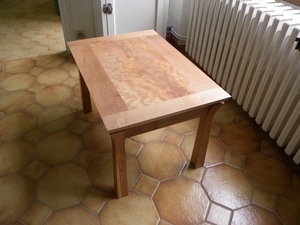 Table basse en poirier