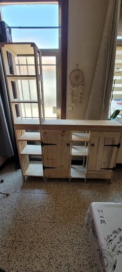 Meuble de buanderie en bois de palette.