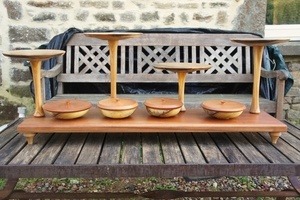 Présentoir à gâteaux et ses boites à bonbons