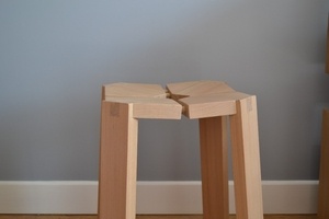 Tabouret quatre quarts