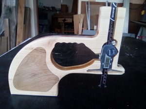 Pied a coulisse toupilleur