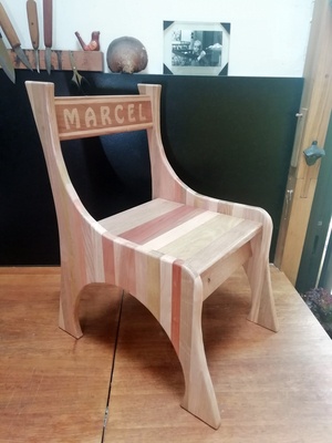 Chaise d'enfant dans les chutes !