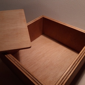 Boite en contreplaqué