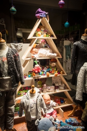 Un sapin de Noël en bois