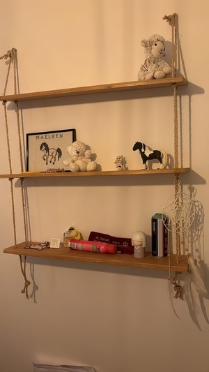 Étagères cordes et chêne.