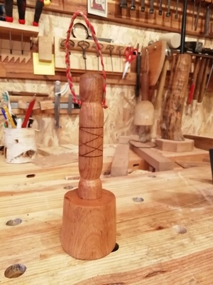 Un petit maillet en hêtre