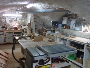 Atelier de menuiserie vouté dans les Hautes-Alpes.