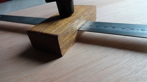 Règle de traçage, jauge de profondeur