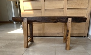 Un banc ... pas si brut